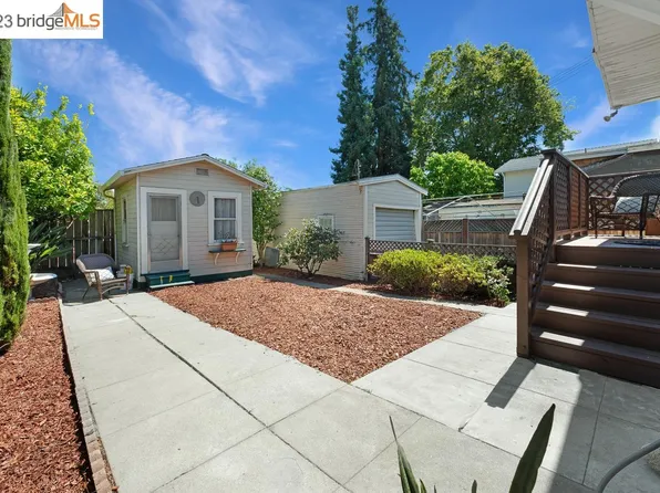 2836 Minna Ave, Oakland, CA 94619