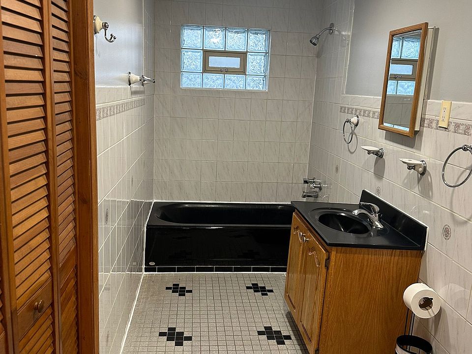 1st image of 1722 W Cullerton St Unit 1