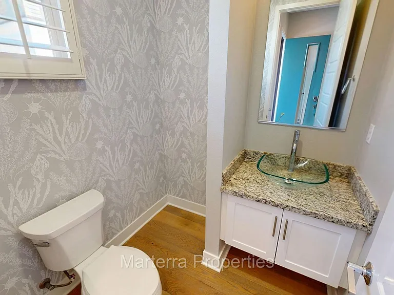 2111 Harper Way — Photo 9
