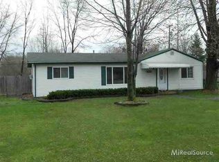 23944 Harrellson St, Macomb, MI 48042