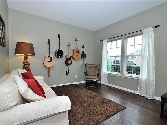 3rd image of 10428 Joyce Ct