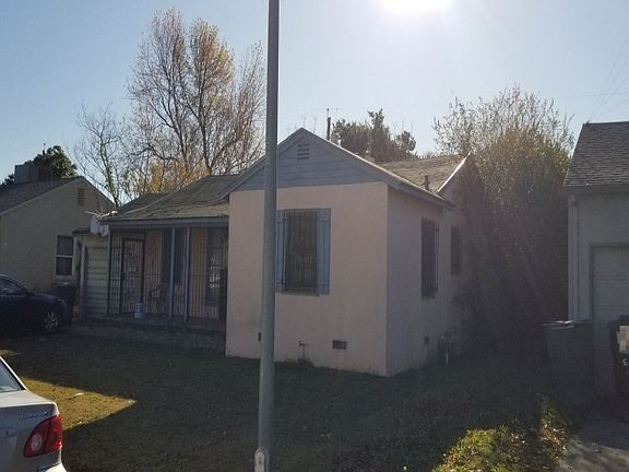 2nd image of 4550 Summit Way