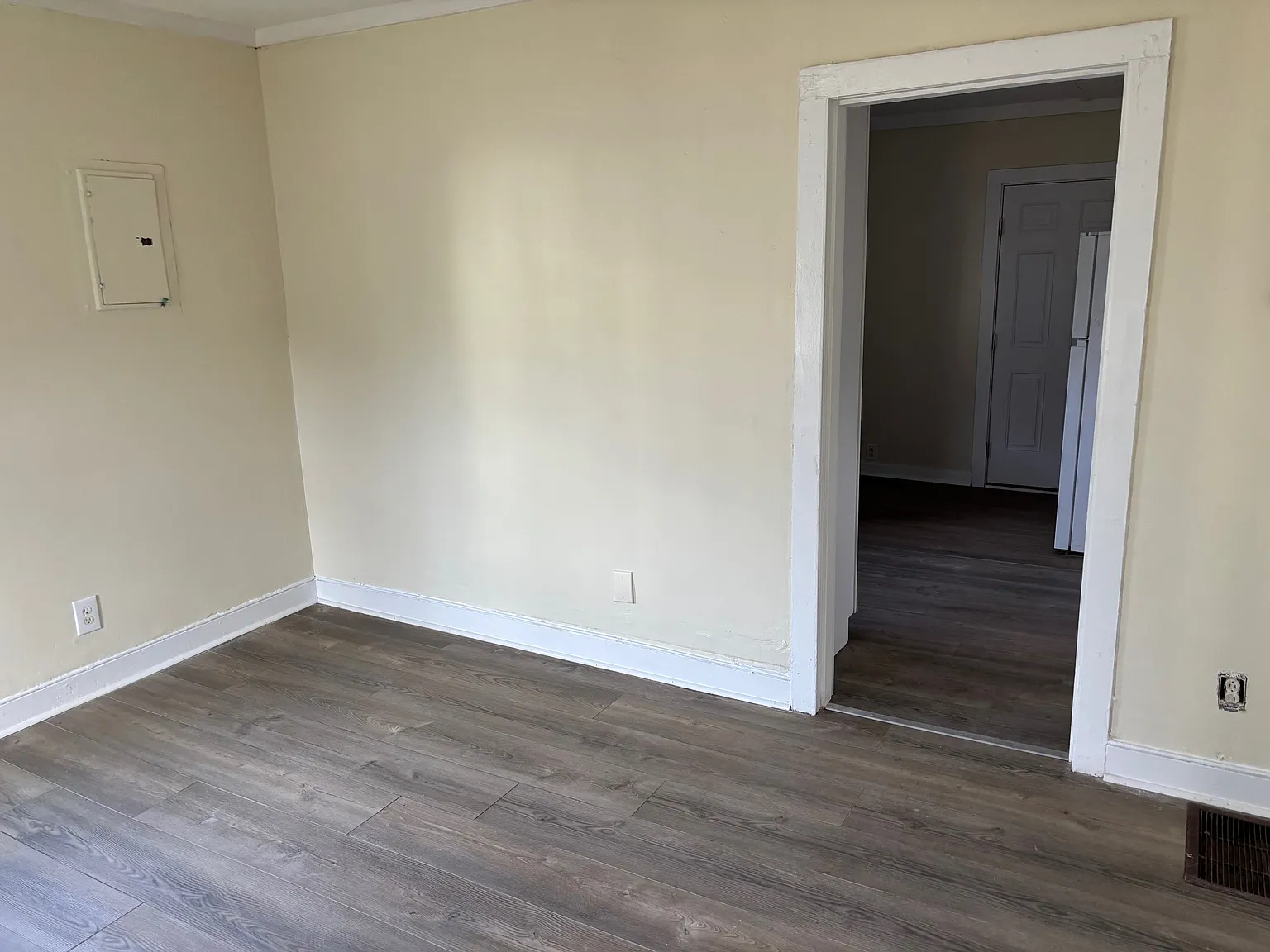 715 Beechwood Avenue - 1 — Photo 2