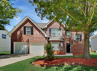 915 Brisley Cir, Hampton, GA 30228