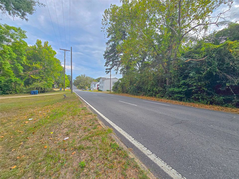 2nd image of 1109 Sibley Rd