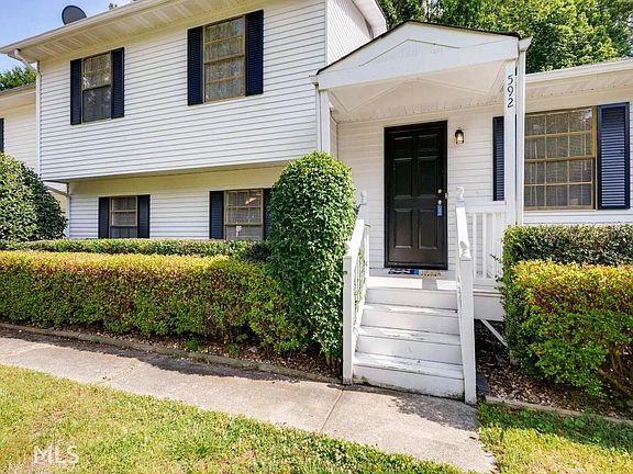 2nd image of 592 Westchester Cir