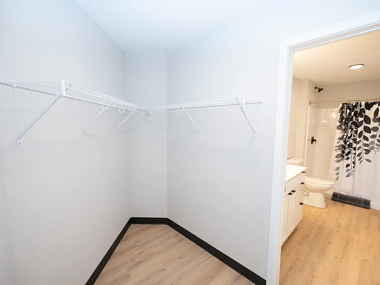 1075 4th St NE #131 — Photo 10