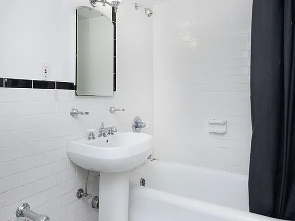 45 Tudor City Pl APT 1403, New York, NY 10017