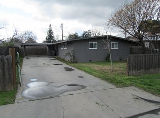1423 W Oak Ave, Visalia, CA 93291