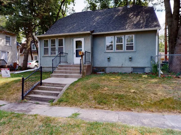 2308 Donald St, Ames, IA 50014