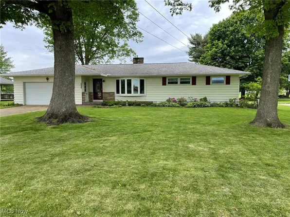 9174 Emerson Rd, Apple Creek, OH 44606
