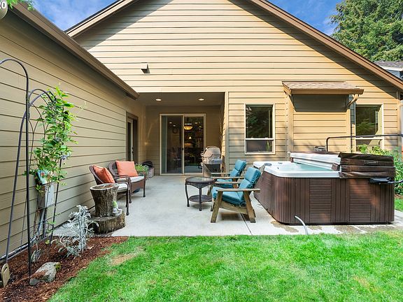 5th image of 10401 NE 156th Ave