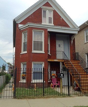 2nd image of 5338 S Maplewood Ave