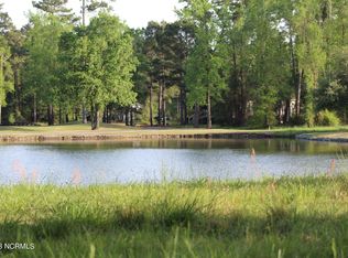 104 Cardinal Crest Dr, Wallace, NC 28466