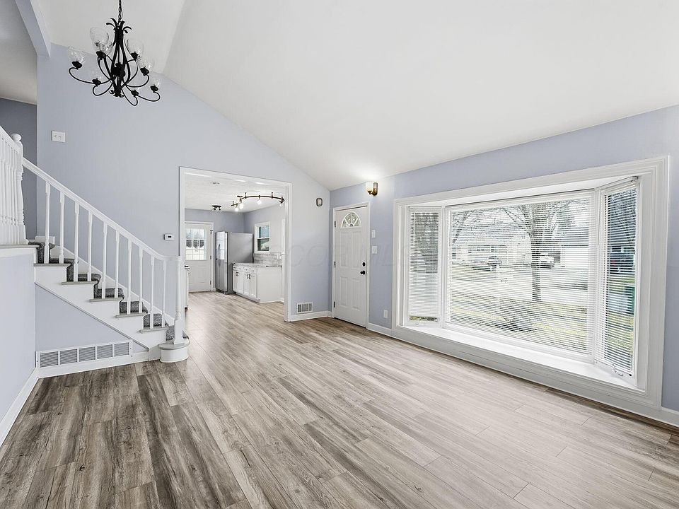 1st image of 1260 Country Club Rd