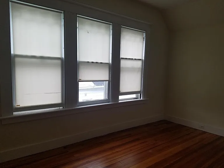 54 Hubinger St — Photo 13