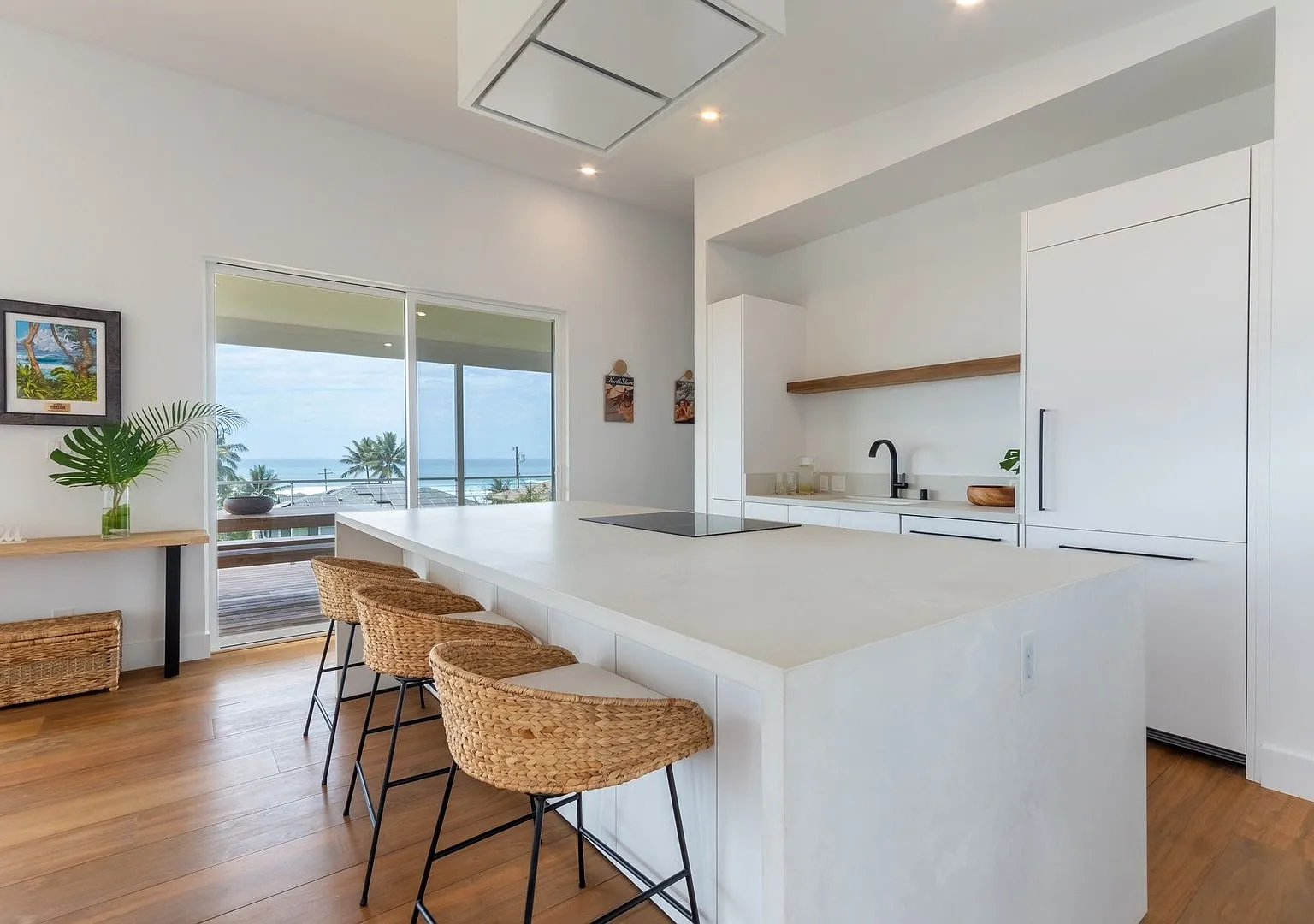 Villa Bianca Luxury w/ Beach, Sunset & Ocean Views — Photo 4