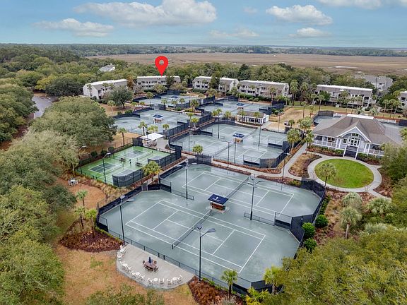 5th image of 1613 Live Oak Park