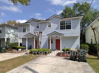 73 W 5th St, Atlantic Beach, FL 32233