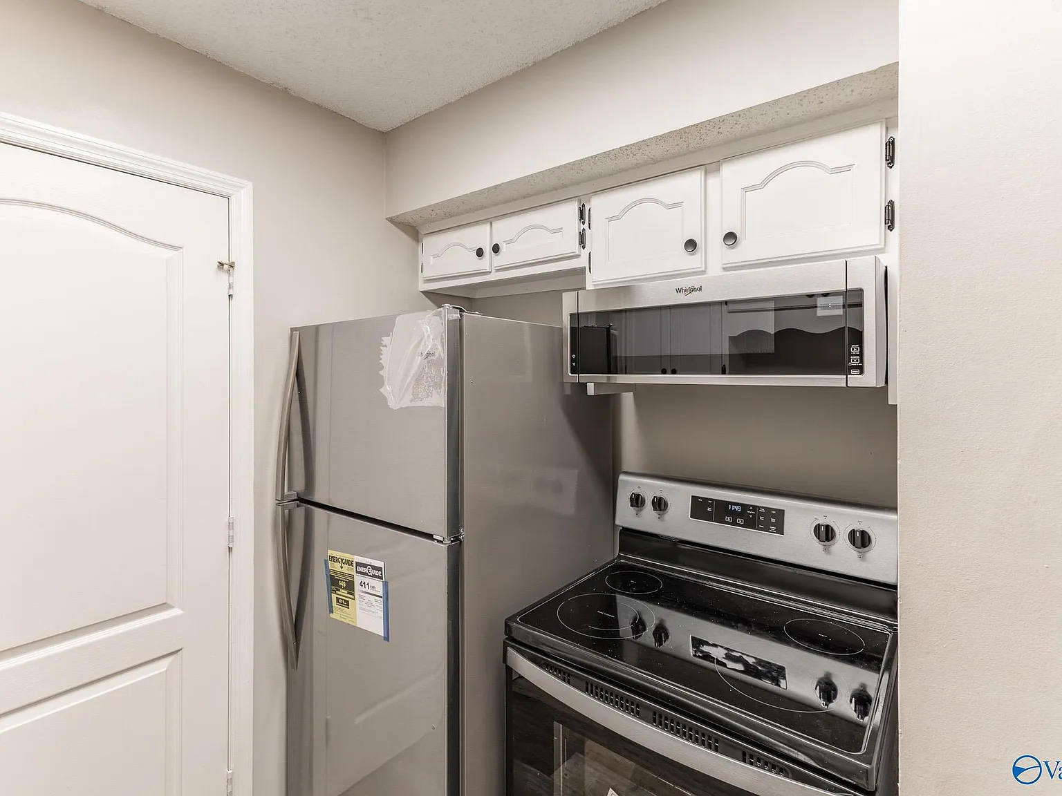 3 bed, 2.0 bath, 1350 sqft, $1,495 — Photo 4