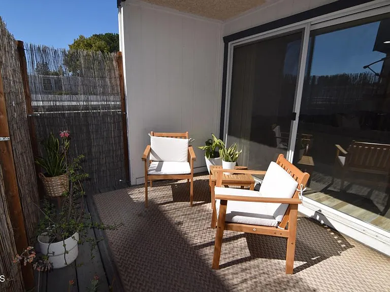 18550 Hatteras St #73 — Photo 24