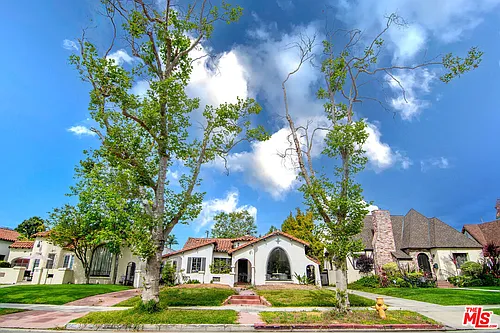 147 S Poinsettia Pl Photo 1