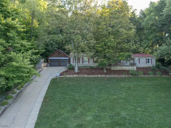 7663 Hudson Dr SW, Navarre, OH 44662