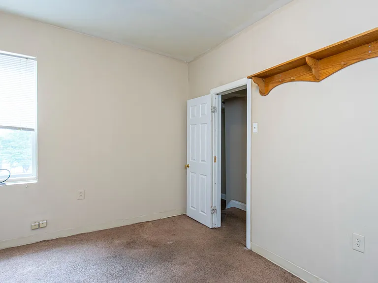 1604 N Bouvier St — Photo 15