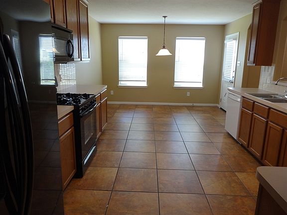 5th image of 4217 Thyme Cir