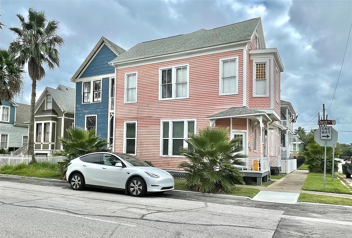 Building Photo - 1427 Church St #2