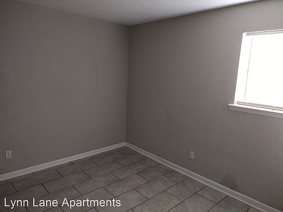 4th image of 4416 Lynn Ln APT 58