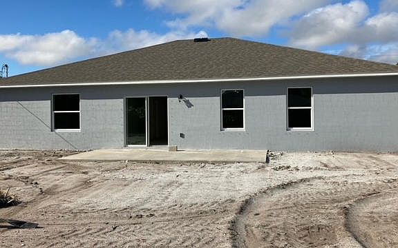 5th image of 838 SW Duncan Ter