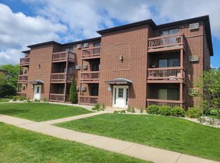 1140 Cedar St APT 3A, Glendale Heights, IL 60139
