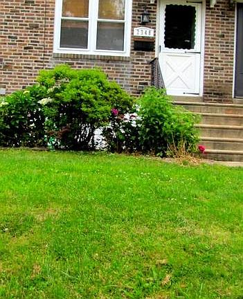 2nd image of 2348 Bond Ave