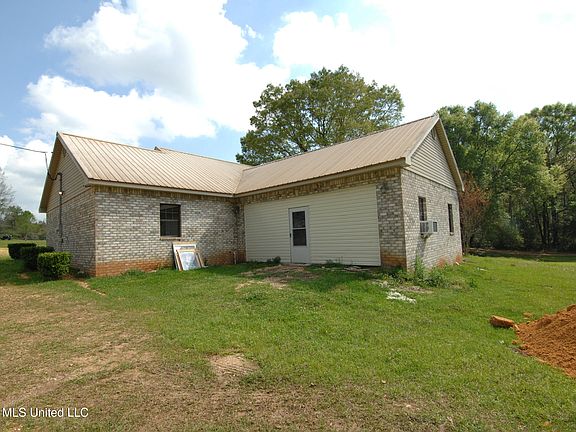 3rd image of 38 Mount Olive Rd #38