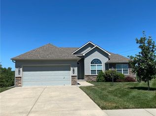 4609 Stacey Way Ct, St Joseph, MO 64505