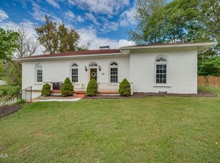 826 Polk Ave, Johnson City, TN 37604