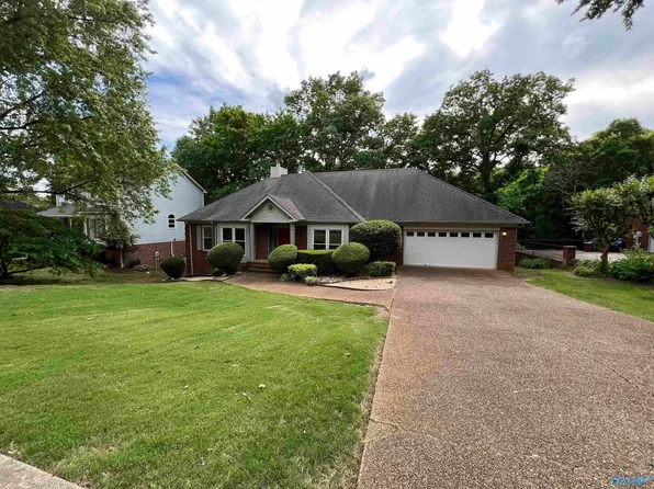 2608 Spicewood Trl NE, Huntsville, AL 35811