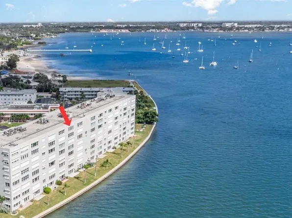 5900 Shore Blvd S APT 808, Gulfport, FL 33707