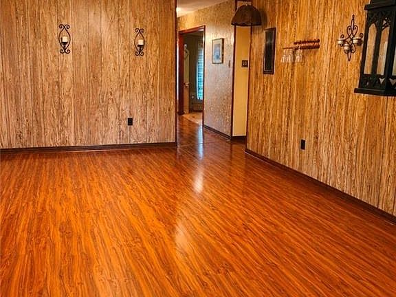 4th image of 5545 Trinity Dr