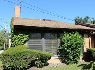 6446 N Spaulding Ave, Lincolnwood, IL 60712