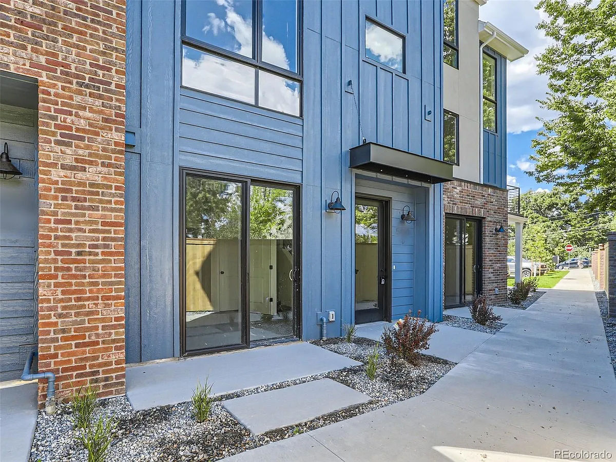 Building Photo - 5352 Carr St #D