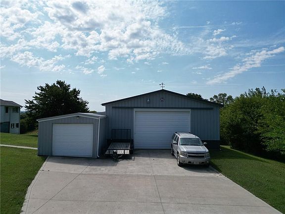 5th image of 41759 W 88th St