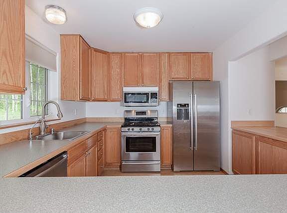 2nd image of 595 Kentshire Dr