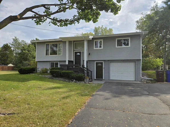 138 N Pierce St, Adams, WI 53910