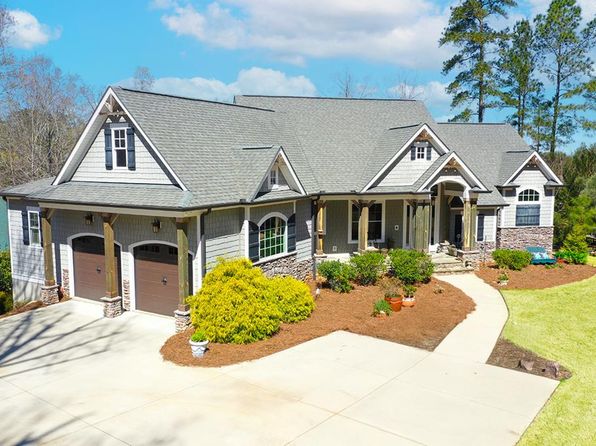 303 Commonwealth Dr, Ninety Six, SC 29666