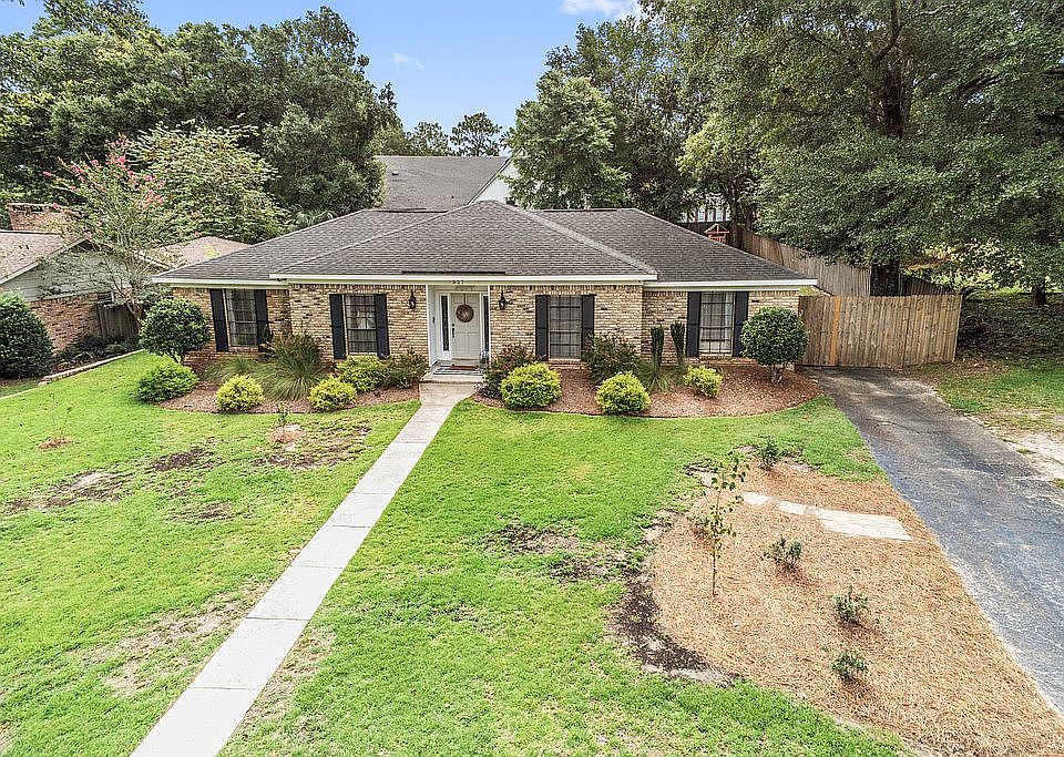 527 Huntleigh Way, Mobile, AL 36608 Zillow