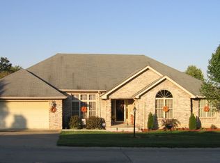 76 Frontier Ln, Hurricane, WV 25526