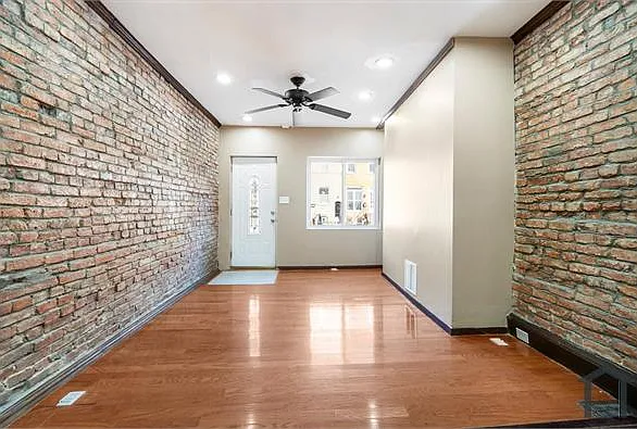 424 S Eden St — Photo 3