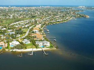 135 Point Cir, Tequesta, FL 33469